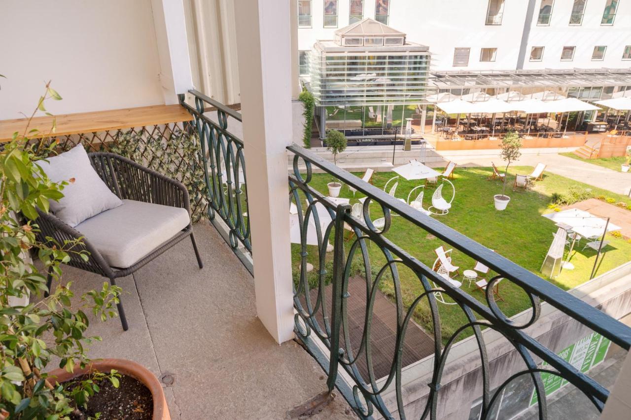 Historical Penthouse At Cardosas Block Apartment Porto Exterior photo